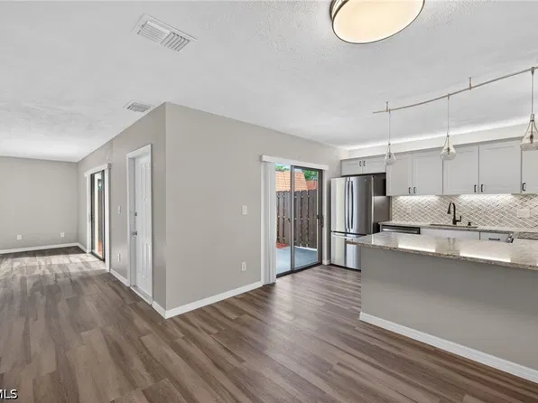 5576 Malt Dr APT 4, Fort Myers, FL 33907