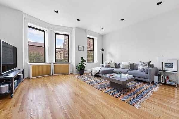 1st image of 1215 Park Ave APT 3