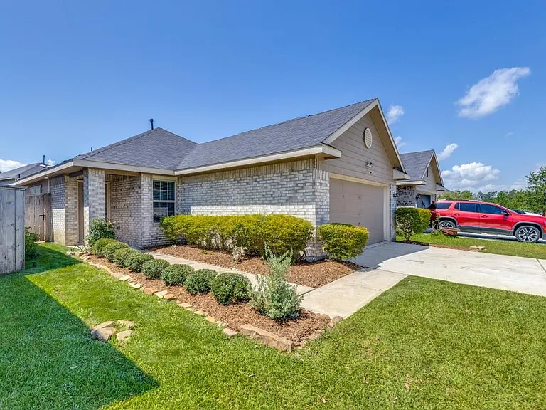 1235 Blue Hazel Ct — Photo 4