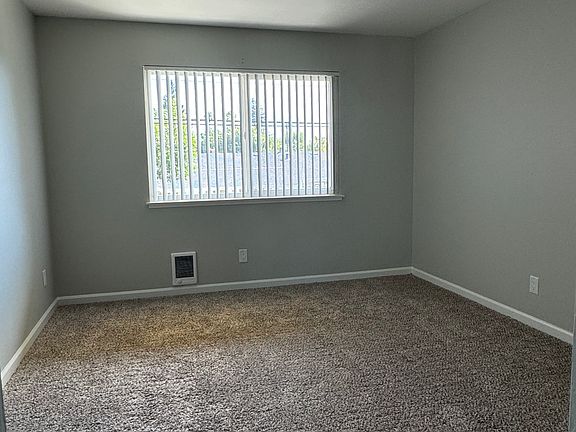 3rd image of 4775 Atherton Ave APT 10