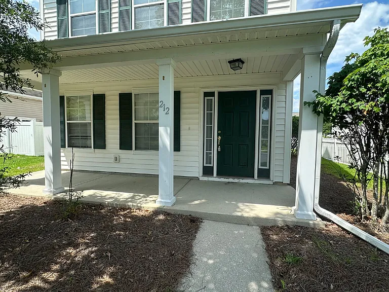 212 Student Union St — Photo 2
