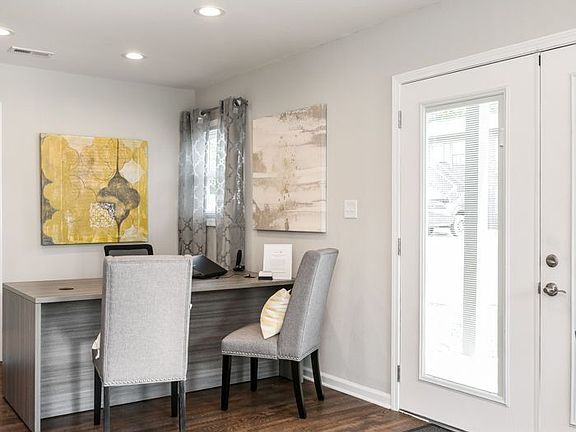 Leasing Office