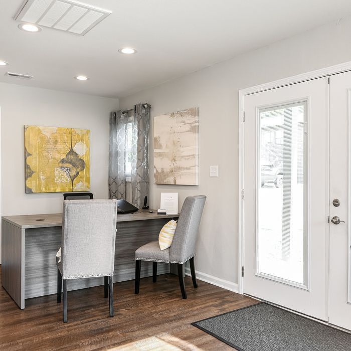 Leasing Office
