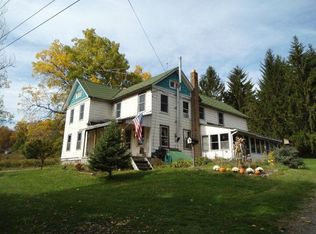 8071 Hunt Hollow Rd, Naples, NY 14512