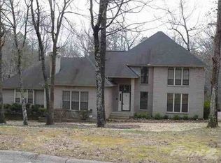 9 Hunters Woods Ct, Little Rock, AR 72210