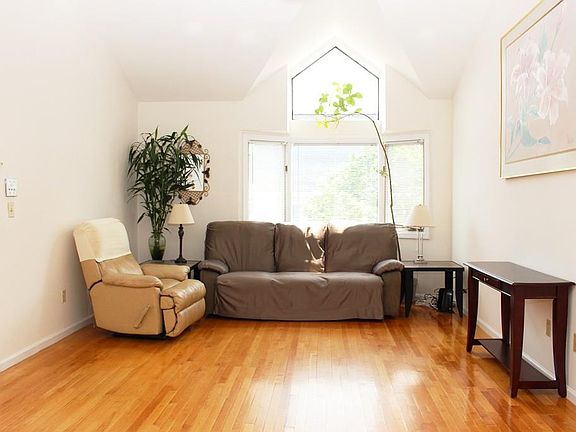 2nd image of 140 Quincy Ave Unit 13