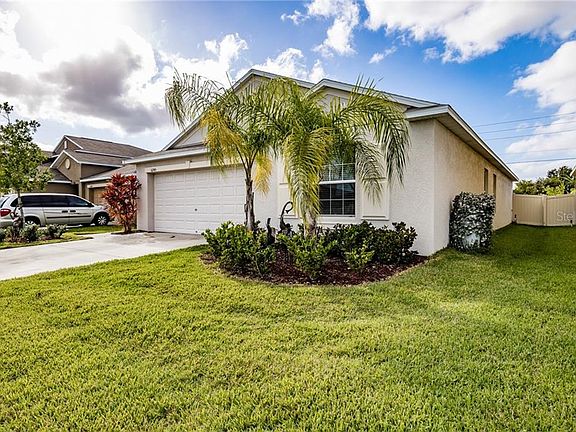 3rd image of 16945 Peaceful Valley Dr