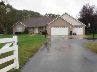 7264 Concordia Rd, Belleville, IL 62223