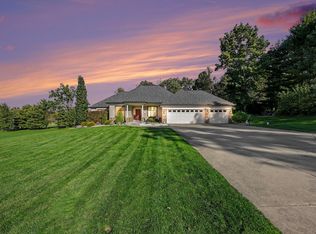 8485 Van Horne Estates Dr, Rives Junction, MI 49277