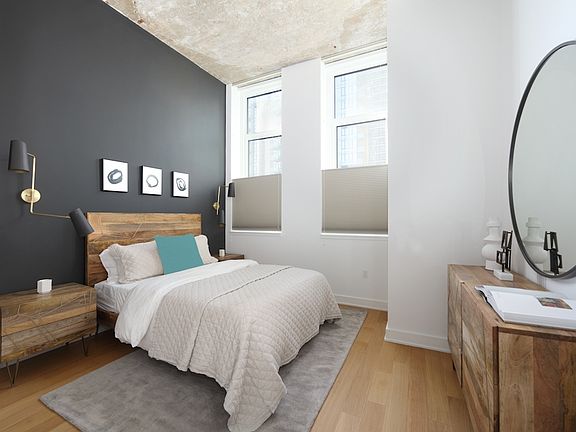 4th image of 4322 Queens St #2314