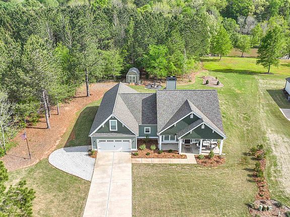 4th image of 171 Alexander Lakes Dr