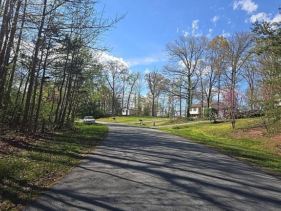 3rd image of 27270 Bosse Dr