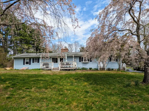 49 Plainfield Pike, Plainfield, CT 06374