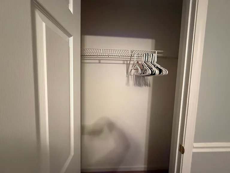 Third bedroom standard closet