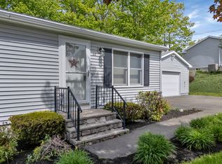 28 Saint Patrick Avenue, Lewiston, ME 04240