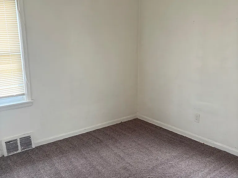 11420 Winthrop St — Photo 6