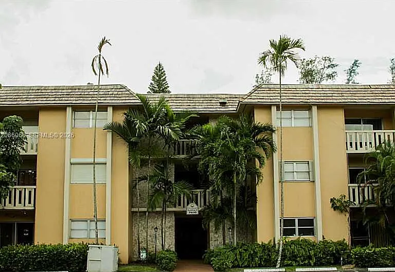 7400 Miami Lakes Dr #D107 — Photo 2