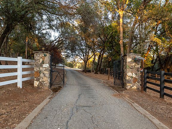 2nd image of 16177 Del Mar Way