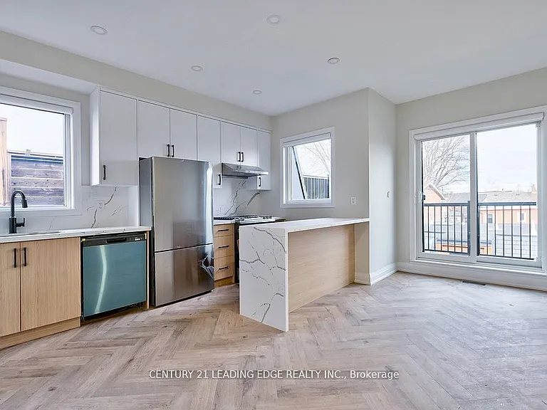 53 Boon Ave #3 — Photo 2