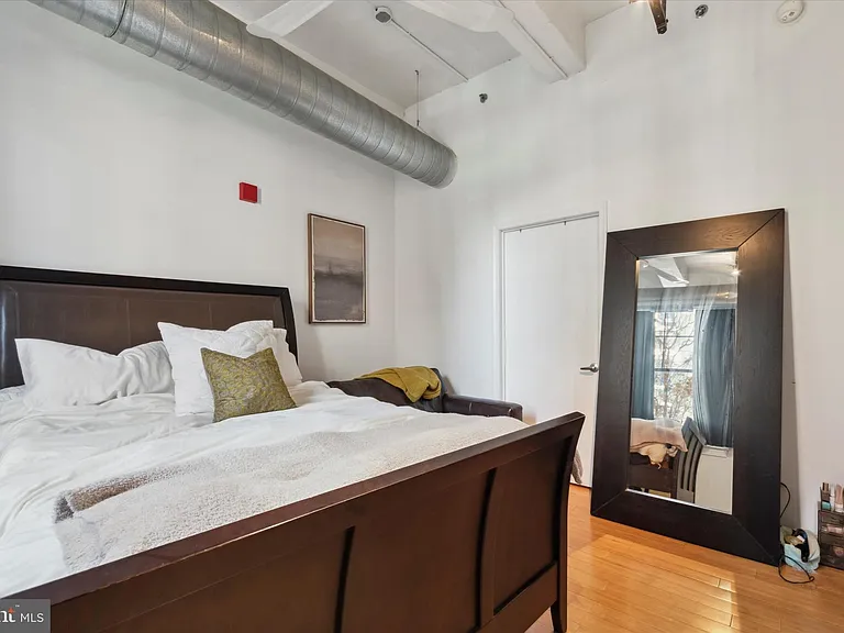 1637 Poplar St #N1 — Photo 15