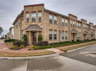 205 Lily Ln, Lewisville, TX 75057