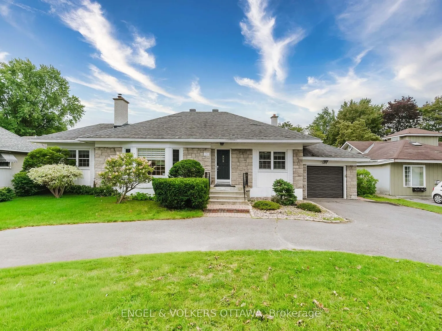 3 bed, $3,200 — Photo 1
