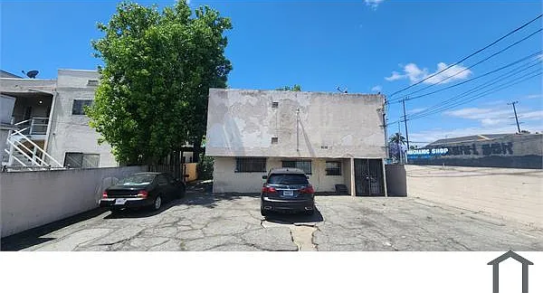 2950 S Western Ave #4 — Photo 8