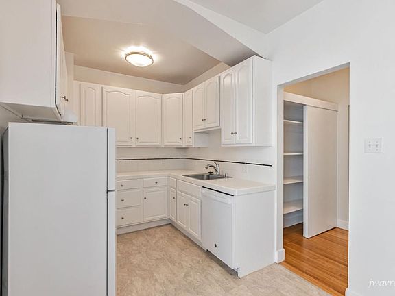 5th image of 5000 California St APT 205