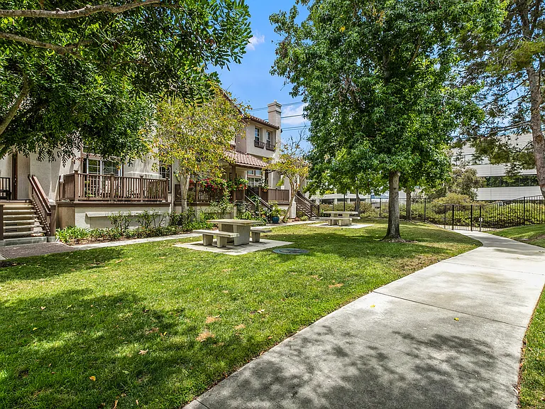 10348 Wateridge Cir #311 — Photo 33