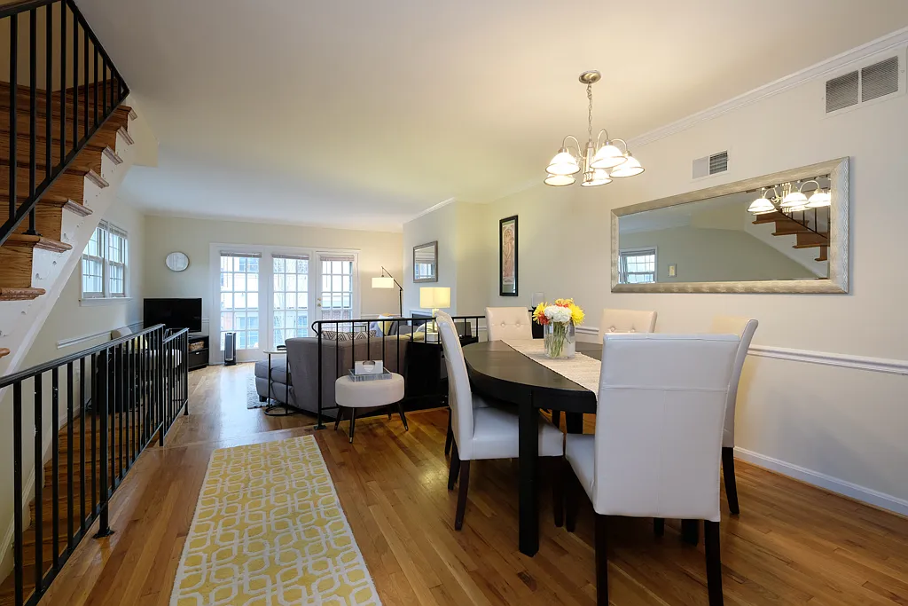 2 bed, 1.5 bath, $3,094 — Photo 4