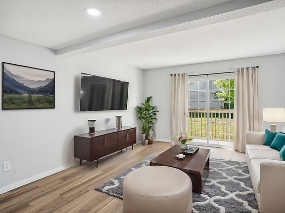 2nd image of 2517 Sylvan Glen Ct #2411