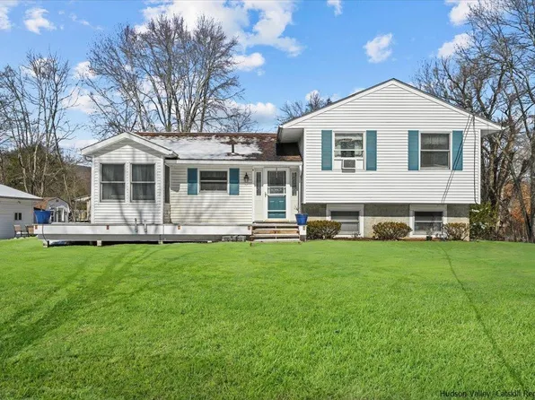 335 Vineyard Avenue, Highland, NY 12525