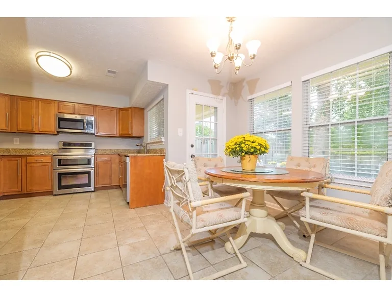 Spacious eat in kitchen