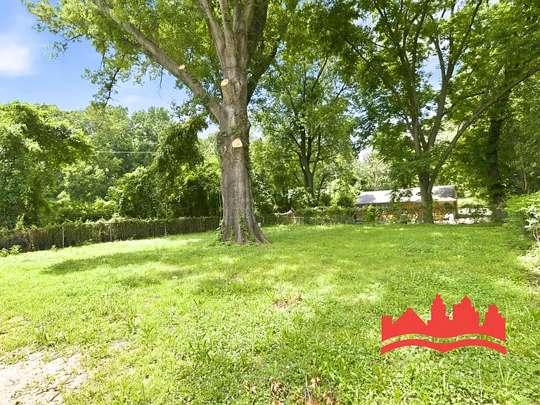 3230 Sweet Springs Dr — Photo 25
