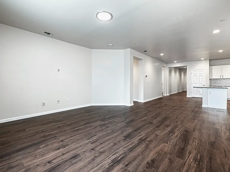 6441 W Santa Ana Ave — Photo 25