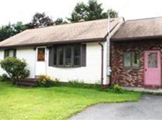 6 Wilson St, Wilbraham, MA 01095