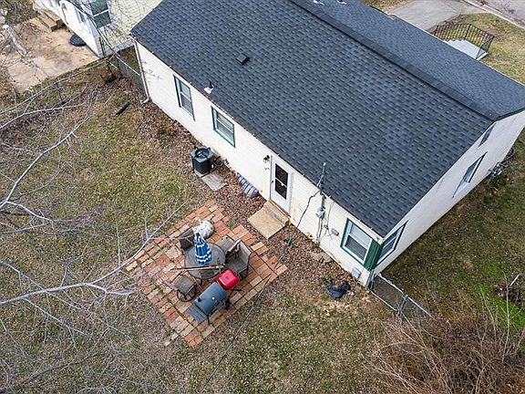 5th image of 5632 Sapphire Ave