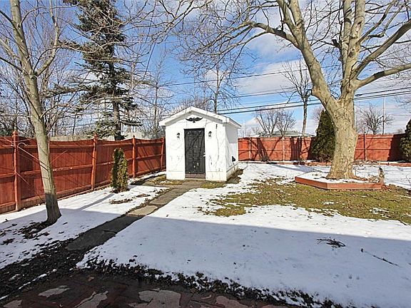 4th image of 132 Foxcroft Ln