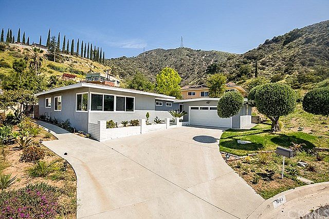 1st image of 3649 Monterosa Dr