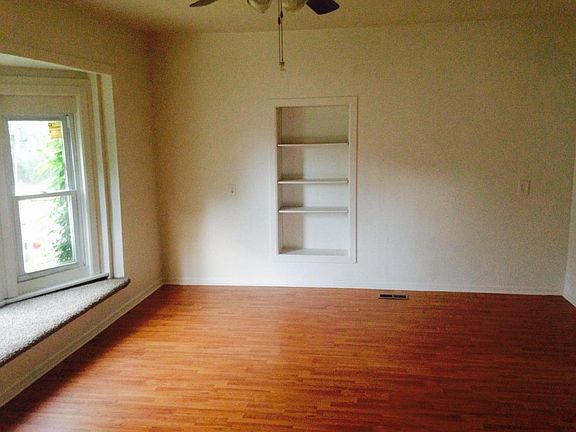 2nd image of 326 N 20th St