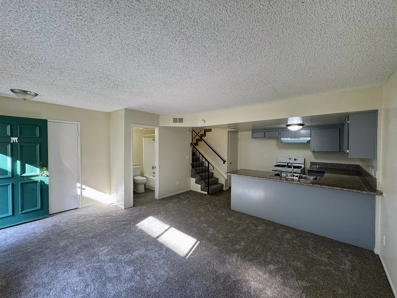 2 bed, $2,375 — Photo 2