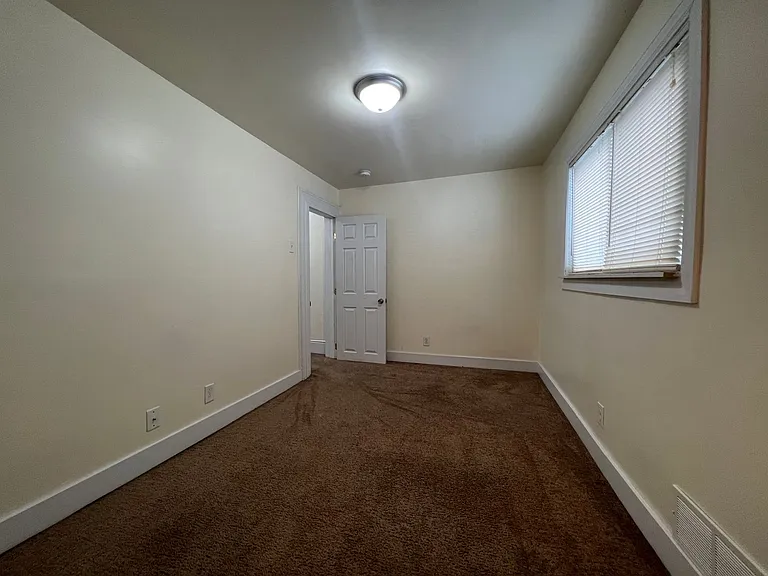 2414 Patterson St — Photo 7