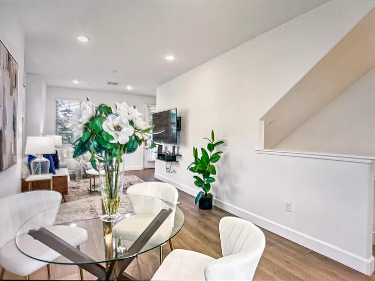 601 Cinnamon Cir — Photo 8
