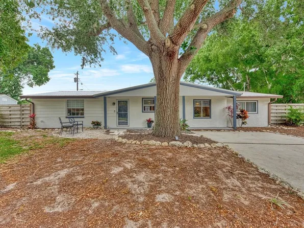 2650 Hyde Park St, Sarasota, FL 34239
