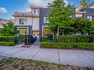 2277 Oak Meadows Dr #216, Surrey, BC V3Z 0W6