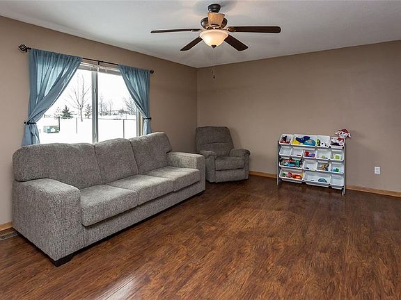 4th image of 9390 Red Sunset Dr
