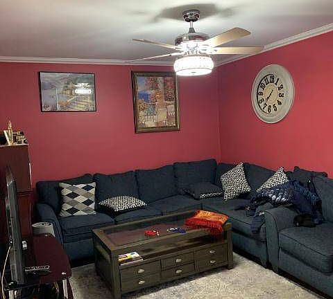 5th image of 916 Burke Ave Floor 2
