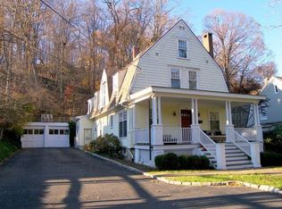 77 Valley Rd, Katonah, NY 10536