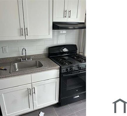 2nd image of 625 Allerton Ave