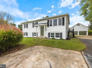 8206 James St, Middletown, MD